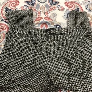 Amanda & Chelsea Black and White Geometric Leggings